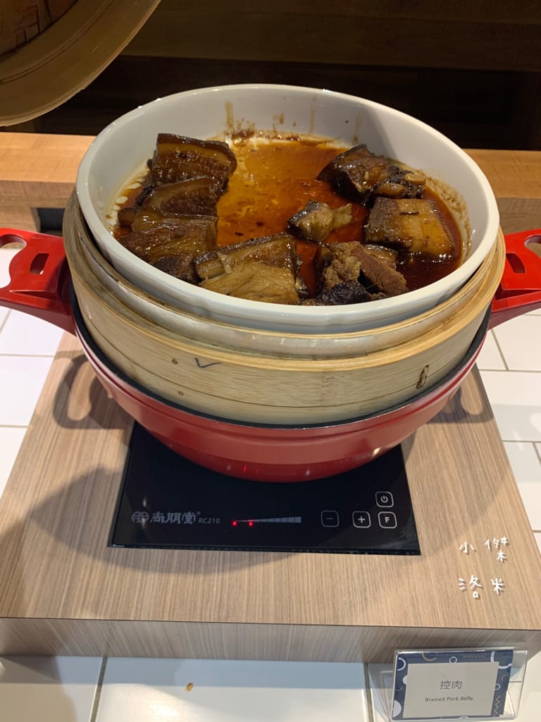 《旅遊美食》 台中鳳凰酒店- 鳳凰食號 ｜ 2022全新開幕鳳凰酒店 早午餐 Buffet吃到飽只要499！星巴客 哈根達斯無限續 用餐區附設兒童遊戲區 台中美食推薦 Buffet推薦 早午餐推薦