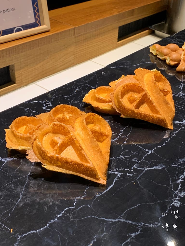 《旅遊美食》 台中鳳凰酒店- 鳳凰食號 ｜ 2022全新開幕鳳凰酒店 早午餐 Buffet吃到飽只要499！星巴客 哈根達斯無限續 用餐區附設兒童遊戲區 台中美食推薦 Buffet推薦 早午餐推薦