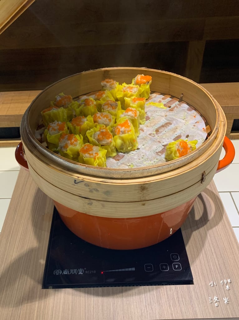 《旅遊美食》 台中鳳凰酒店- 鳳凰食號 ｜ 2022全新開幕鳳凰酒店 早午餐 Buffet吃到飽只要499！星巴客 哈根達斯無限續 用餐區附設兒童遊戲區 台中美食推薦 Buffet推薦 早午餐推薦