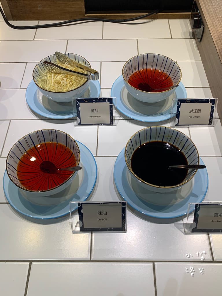 《旅遊美食》 台中鳳凰酒店- 鳳凰食號 ｜ 2022全新開幕鳳凰酒店 早午餐 Buffet吃到飽只要499！星巴客 哈根達斯無限續 用餐區附設兒童遊戲區 台中美食推薦 Buffet推薦 早午餐推薦