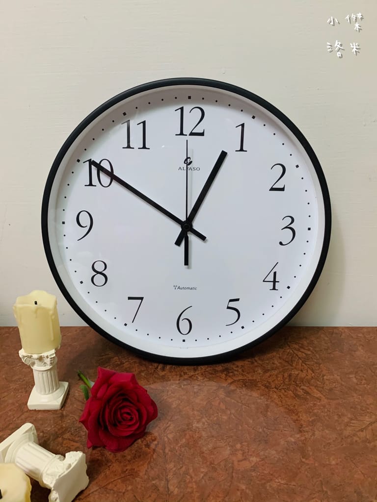 《生活》開箱 ALFASO 法詩計時 電波時鐘｜第三代經典電波鐘 精準自動對時 養成守時好習慣 精點黑白百搭鐘