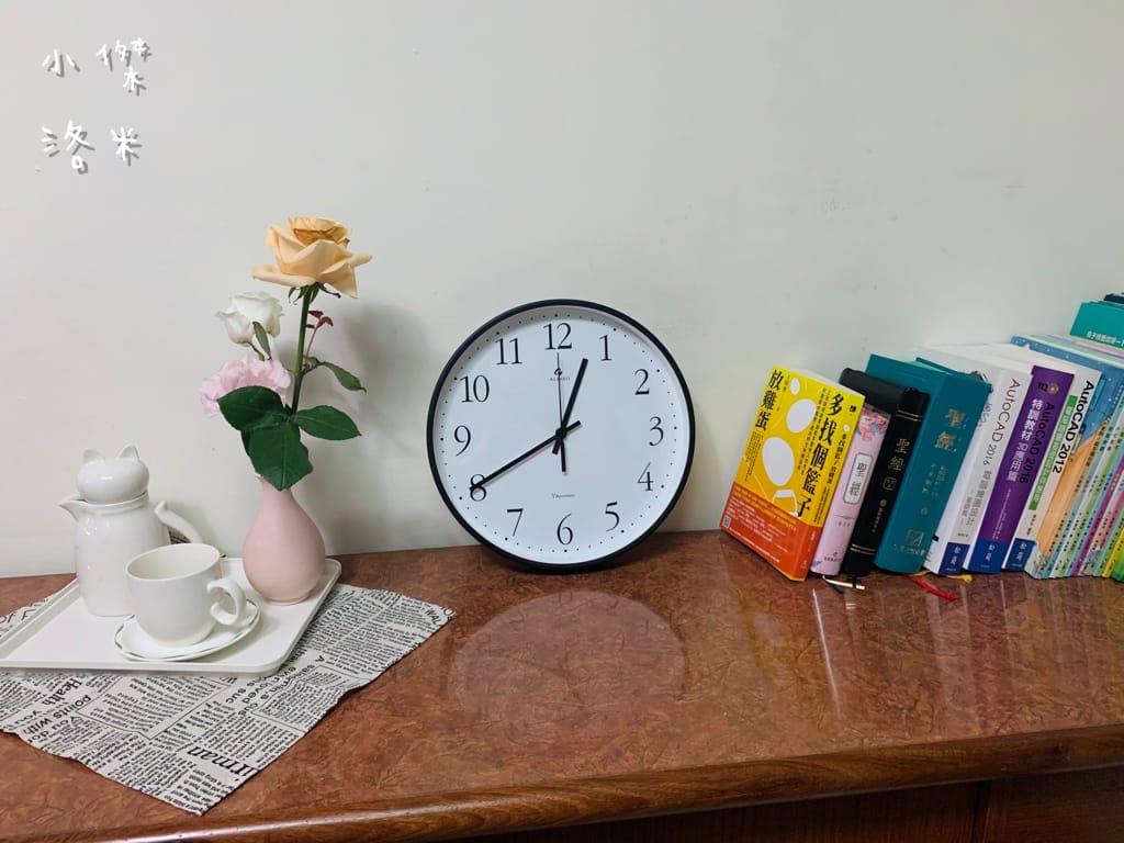 《生活》開箱 ALFASO 法詩計時 電波時鐘｜第三代經典電波鐘 精準自動對時 養成守時好習慣 精點黑白百搭鐘