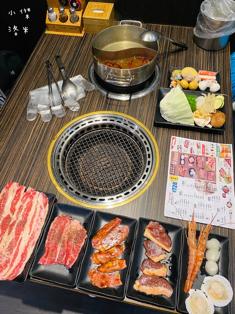 《美食》好客燒烤｜火烤兩吃海陸全餐吃到飽 頂級肉品帝王蟹 樹林秀泰美食推薦