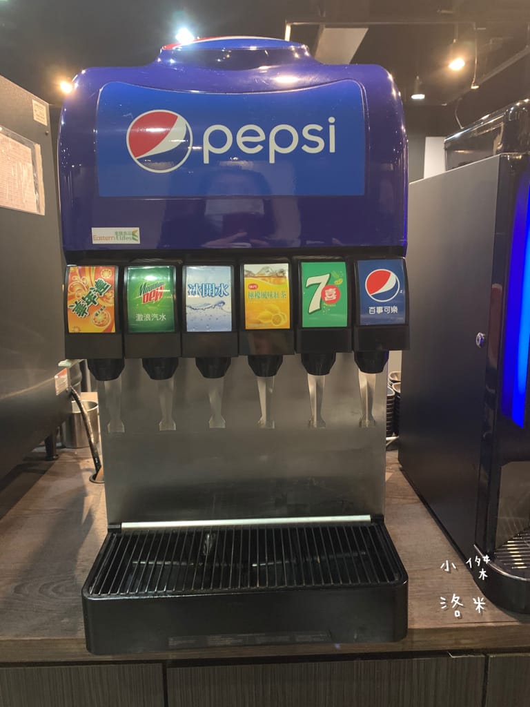 《美食》好客燒烤｜火烤兩吃海陸全餐吃到飽 頂級肉品帝王蟹 樹林秀泰美食推薦