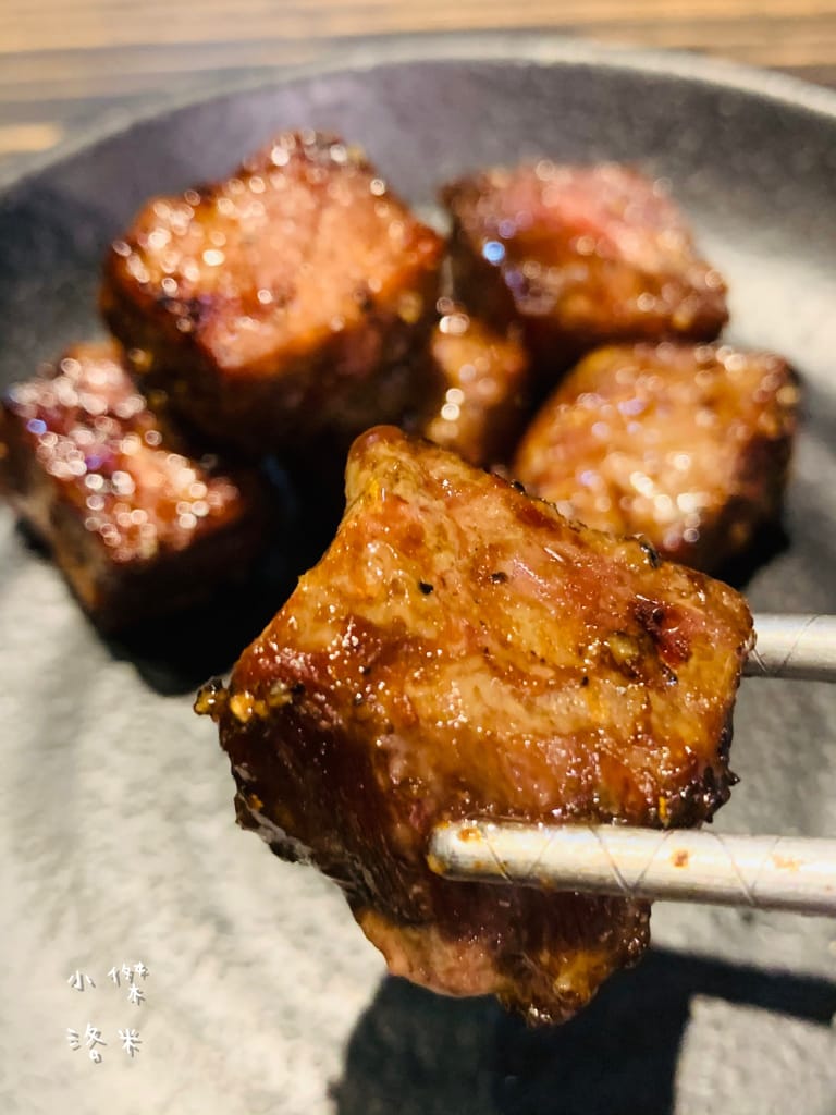 《美食》好客燒烤｜火烤兩吃海陸全餐吃到飽 頂級肉品帝王蟹 樹林秀泰美食推薦