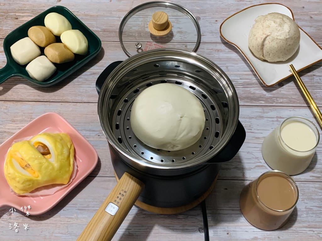 《生活》開箱【MOLIJIA 魔力家】M17 多功能不沾快煮小電鍋/電子鍋1.8L｜黑木紋款 上蒸下煮省時安全 小資族租屋族獨身族一鍋剛剛好 簡單小電鍋料理分享