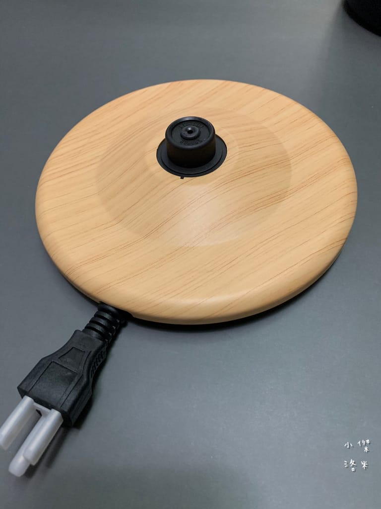 《生活》開箱【MOLIJIA 魔力家】M17 多功能不沾快煮小電鍋/電子鍋1.8L｜黑木紋款 上蒸下煮省時安全 小資族租屋族獨身族一鍋剛剛好 簡單小電鍋料理分享