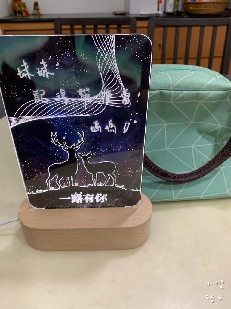 《生活》開箱 WOOD小夜燈｜木頭方程式最新推出 用美美的小夜燈打造我的生活儀式感 用線條點亮你的心