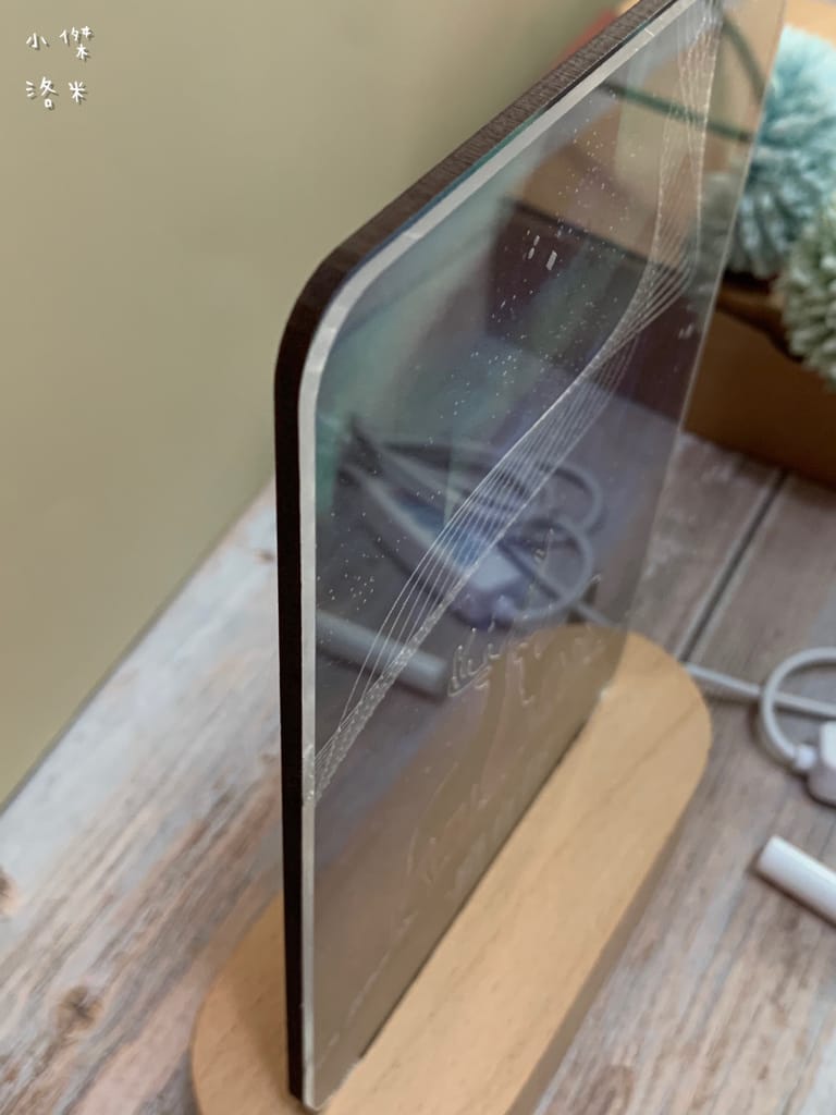 《生活》開箱 WOOD小夜燈｜木頭方程式最新推出 用美美的小夜燈打造我的生活儀式感 用線條點亮你的心