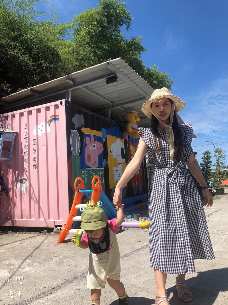 《旅遊美食》老司G Tea&Coffee｜宜蘭冬山 工業復古風 河岸玻璃屋 網美咖啡廳超好拍 兒童沙坑親子放風新選擇