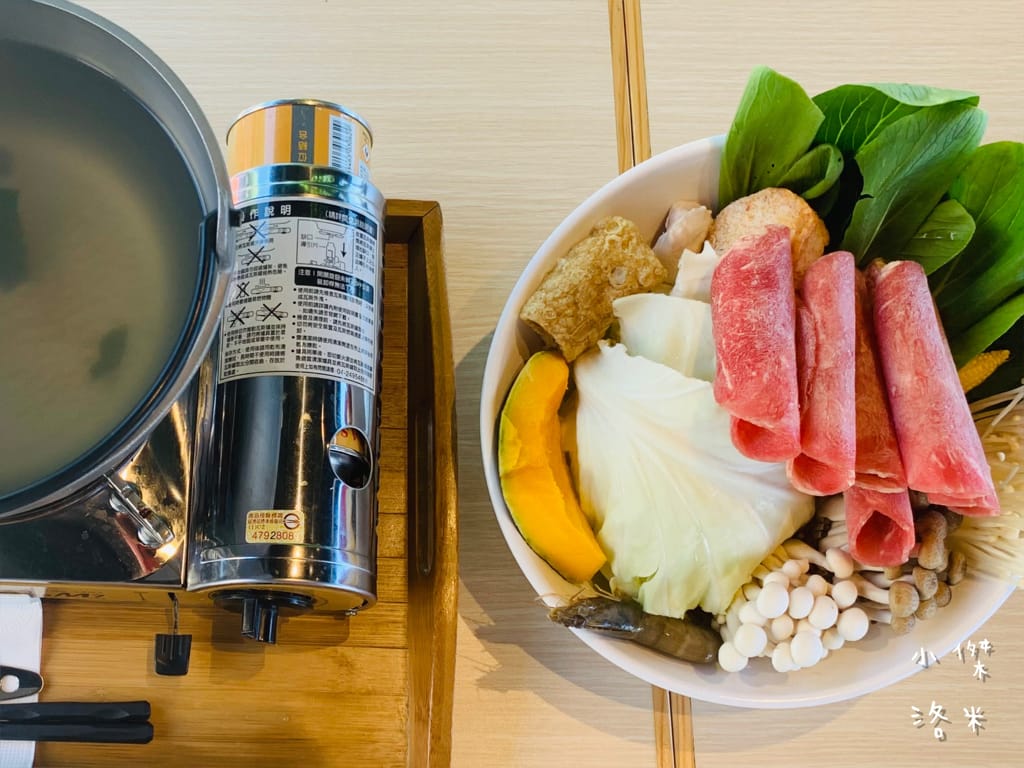 《旅遊美食》老司G Tea&Coffee｜宜蘭冬山 工業復古風 河岸玻璃屋 網美咖啡廳超好拍 兒童沙坑親子放風新選擇