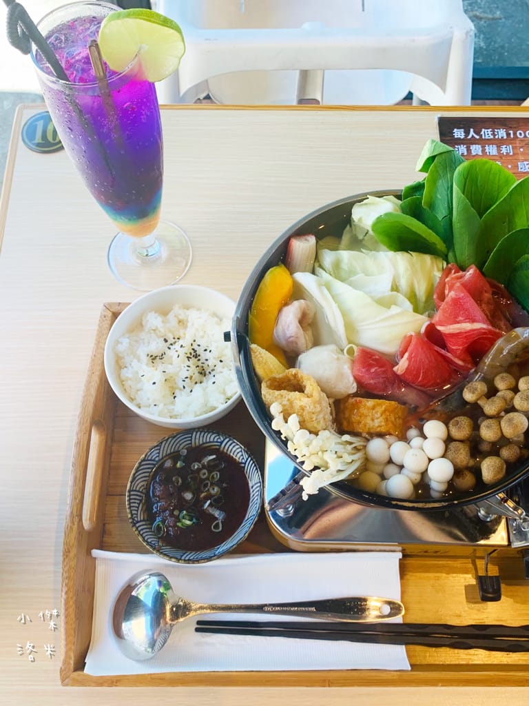 《旅遊美食》老司G Tea&Coffee｜宜蘭冬山 工業復古風 河岸玻璃屋 網美咖啡廳超好拍 兒童沙坑親子放風新選擇