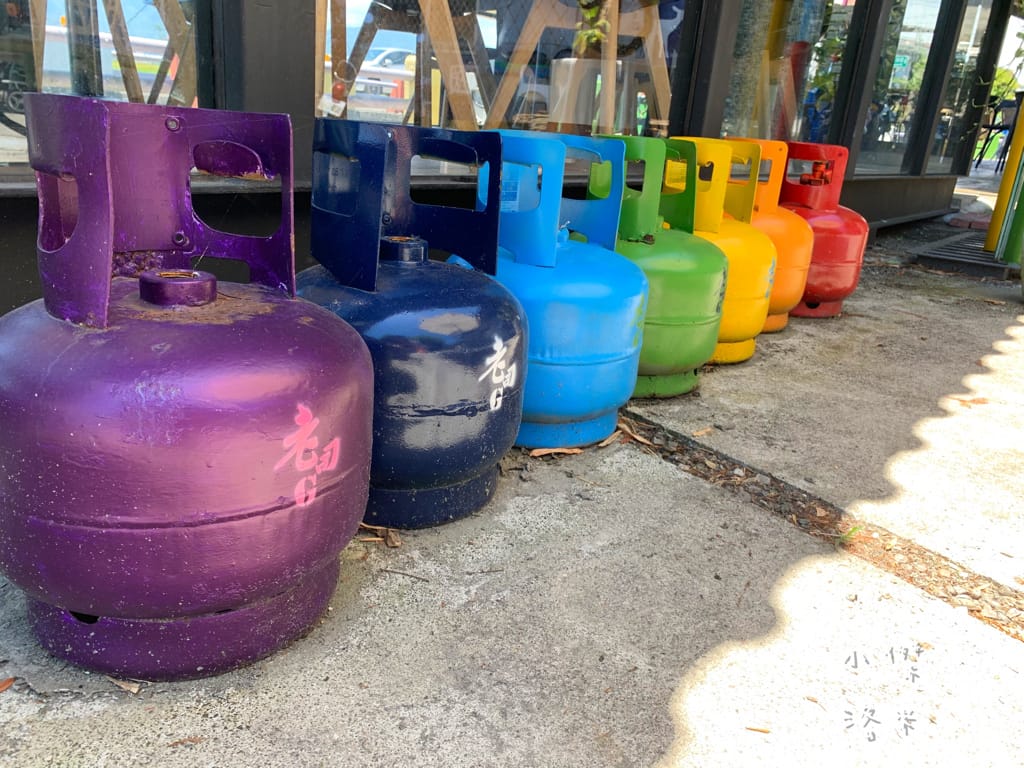 《旅遊美食》老司G Tea&Coffee｜宜蘭冬山 工業復古風 河岸玻璃屋 網美咖啡廳超好拍 兒童沙坑親子放風新選擇