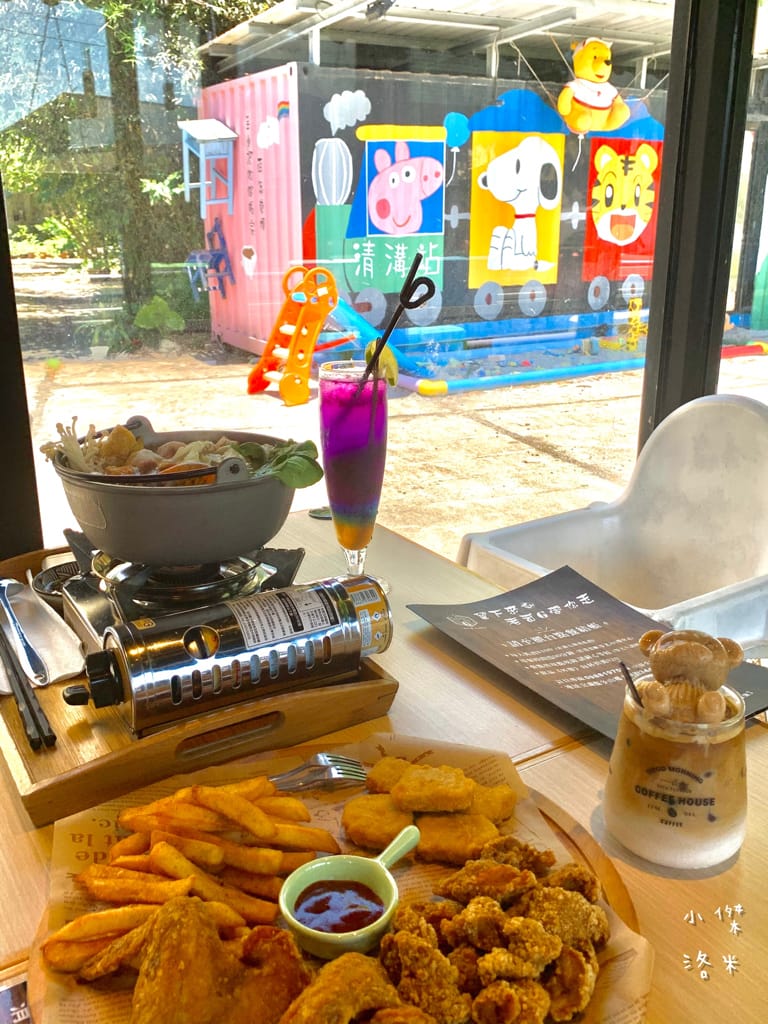 《旅遊美食》老司G Tea&Coffee｜宜蘭冬山 工業復古風 河岸玻璃屋 網美咖啡廳超好拍 兒童沙坑親子放風新選擇