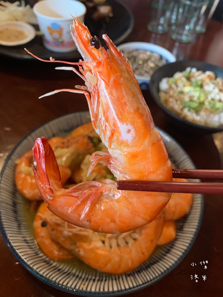 《美食》雞老闆桶仔雞｜桶仔雞/串燒/炸物/生啤 居酒屋風格  當月壽星送一隻桶仔雞 台北捷運萬隆站美食 壽星優惠