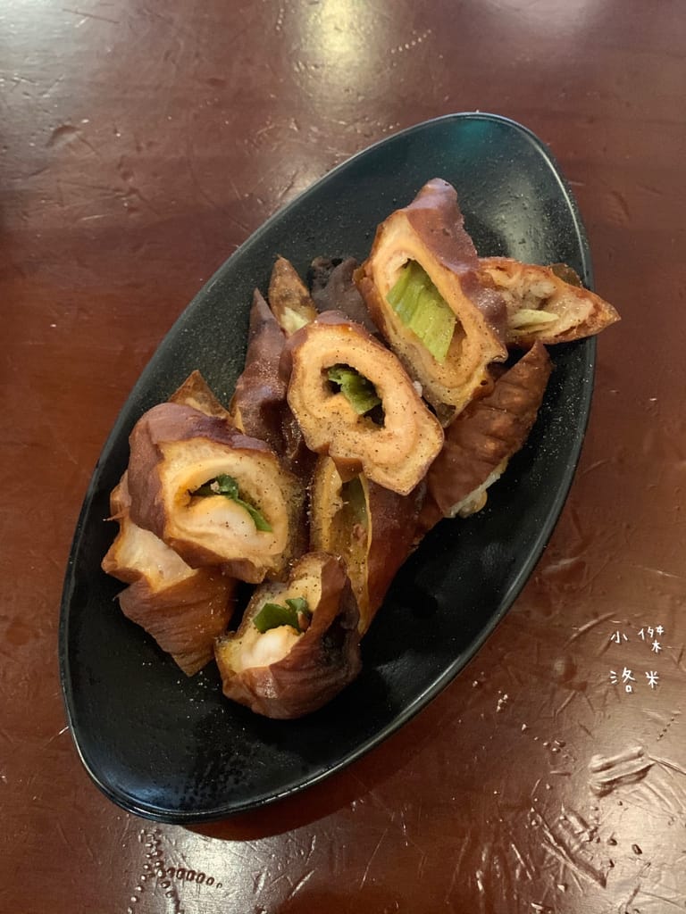 《美食》雞老闆桶仔雞｜桶仔雞/串燒/炸物/生啤 居酒屋風格  當月壽星送一隻桶仔雞 台北捷運萬隆站美食 壽星優惠