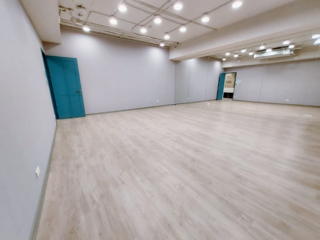 《生活》萊客共享空間｜台北車站多元場地租借空間 乾淨明亮辦公室出租/教學/會議/研討空間/台北教室租借