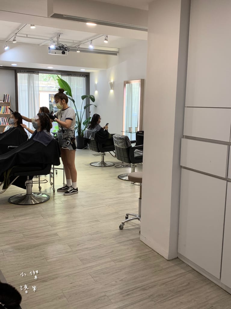 《美髮》TEMP.Hair Salon溫度髮廊｜台北東區質感精品沙龍 剪髮/染髮/燙髮/護髮 變身韓系小姊姊 有溫度的傾聽需求 台北髮廊推薦 忠孝復興站髮廊推薦