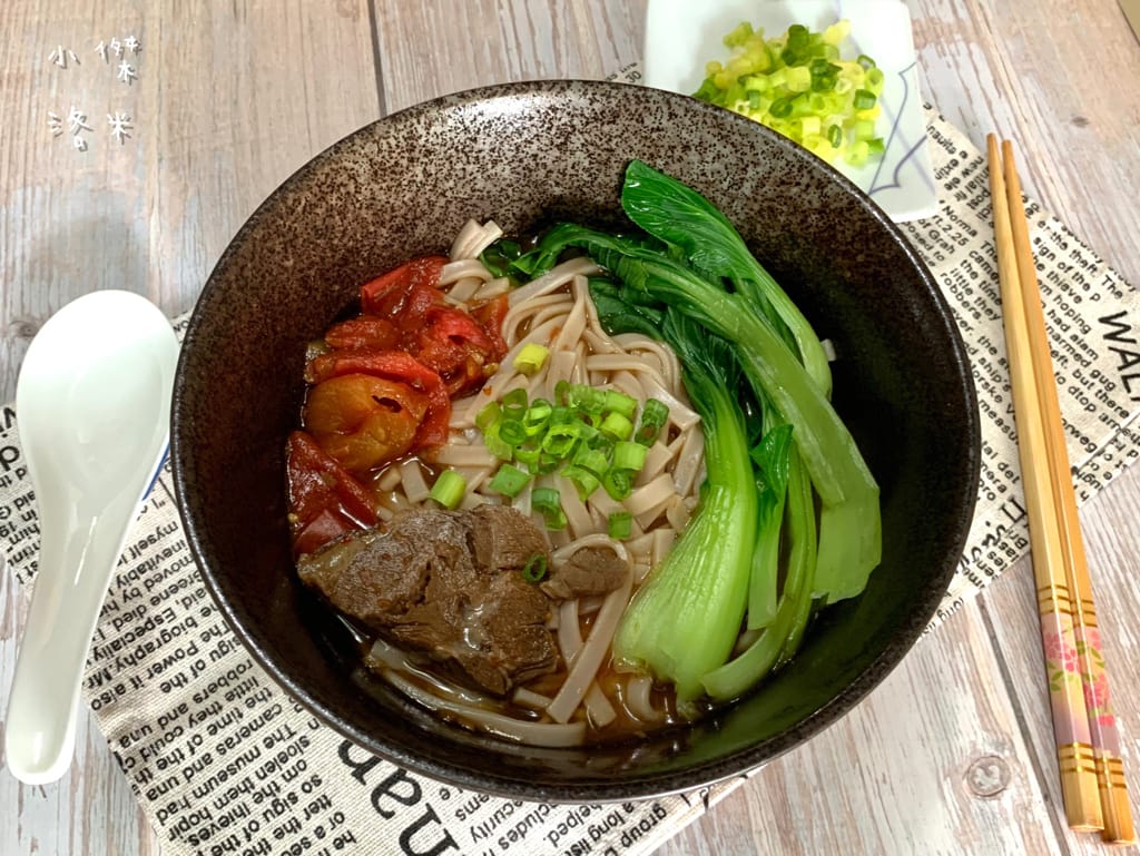 《宅配美食》 饍食・Sense Food｜飽滿紮實的低脂水餃 熱量降低健康升級的快速料理 8種口味經典創意任選 宅配水餃推薦 零廚藝媽咪推薦 低脂飲食推薦