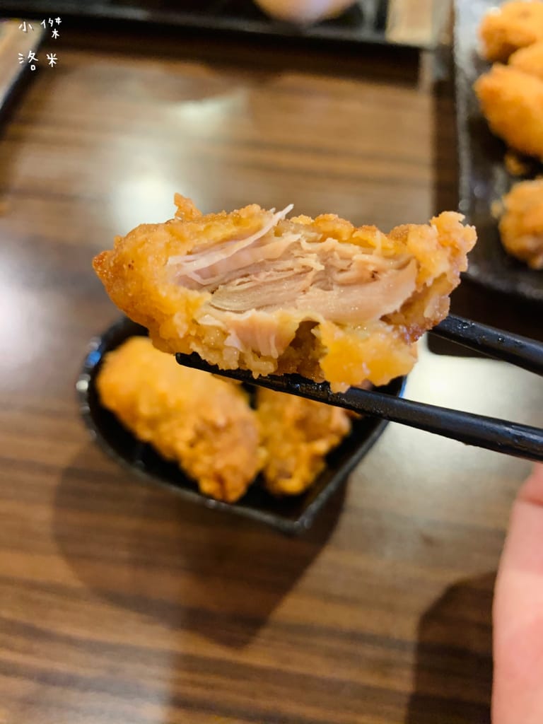 《美食》新丼｜網路熱度超高美食 誇張邪惡濃郁的起司瀑布牽絲到天邊 酥脆的oversize重量菲力豬排 叫人怎能不心動 中山站美食 台北好吃丼飯 台北美食推薦