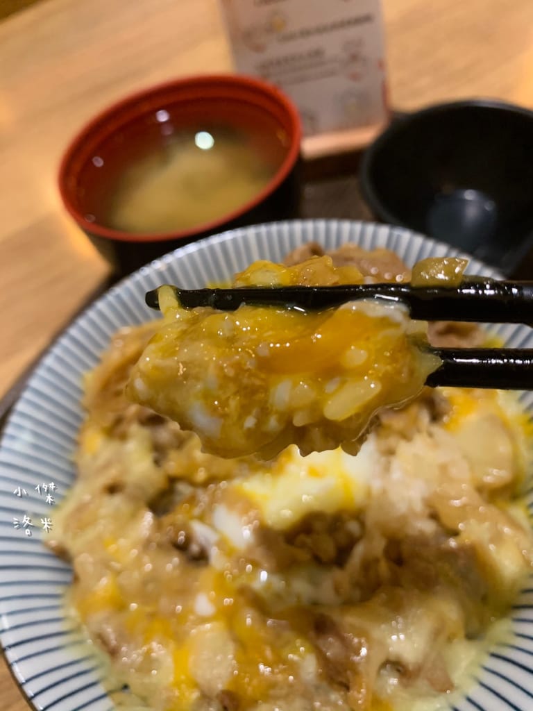《美食》牛洞食堂-公館店｜大學生最愛的高CP質丼飯 多款創意丼飯等你挑戰 台電大樓站美食 公館美食 台北丼飯 台北美食推薦