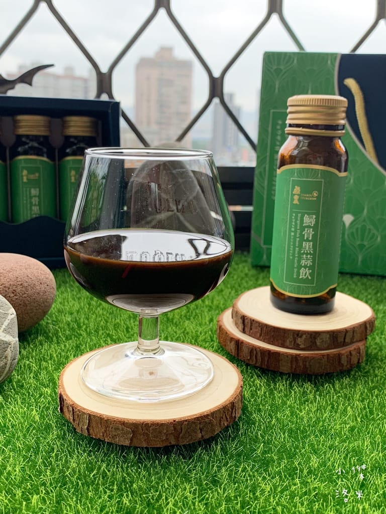 《生活》鱘寶Symbol Sturgeon｜鱘骨膠原蛋白飲｜鱘骨黑蒜固本飲 全年齡適飲 輕鬆飲用膠質滿滿的鱘龍魚骨 天然食補安心推薦 生日紀錄