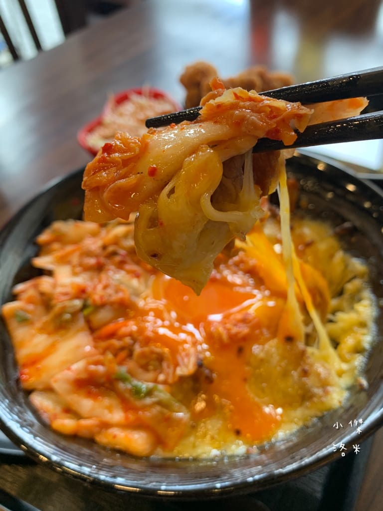 《美食》新丼-二訪｜混血韓美新丼超對味 韓式泡菜X雙色芝心起司拉絲 酥脆炸蝦丼 美食圓夢清單part2 中山站美食 台北好吃丼飯 台北美食推薦
