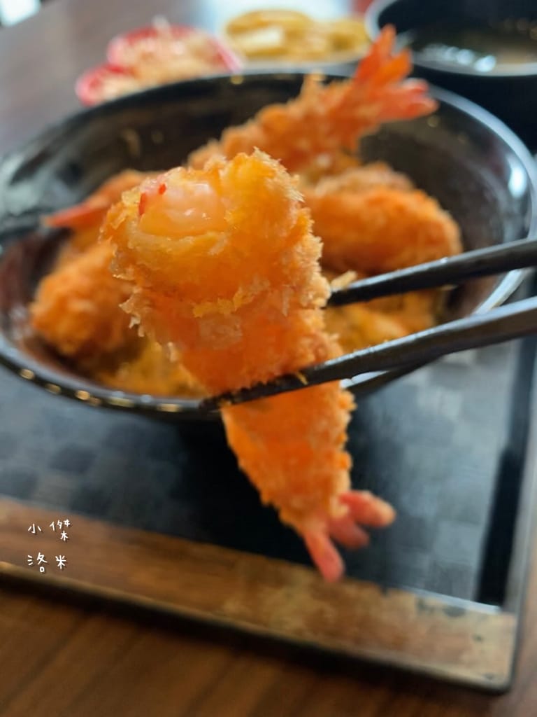 《美食》新丼-二訪｜混血韓美新丼超對味 韓式泡菜X雙色芝心起司拉絲 酥脆炸蝦丼 美食圓夢清單part2 中山站美食 台北好吃丼飯 台北美食推薦