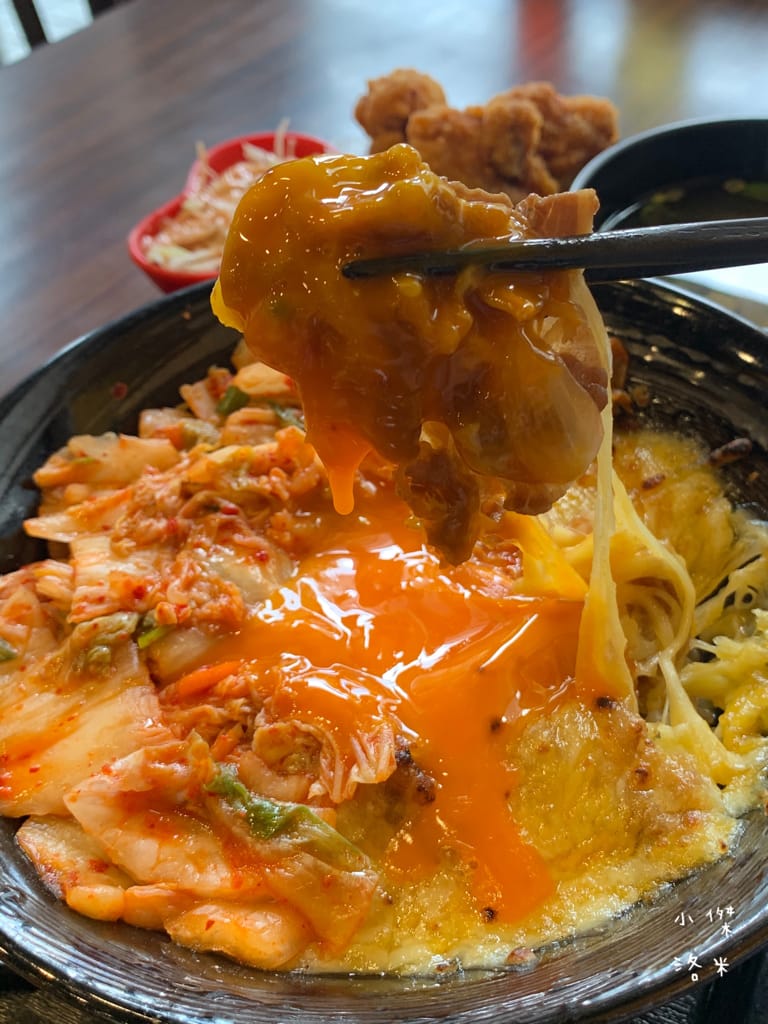 《美食》新丼-二訪｜混血韓美新丼超對味 韓式泡菜X雙色芝心起司拉絲 酥脆炸蝦丼 美食圓夢清單part2 中山站美食 台北好吃丼飯 台北美食推薦