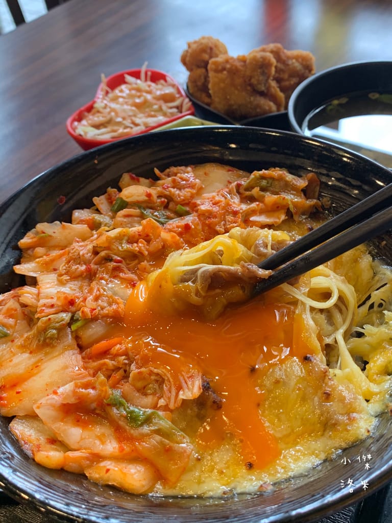 《美食》新丼-二訪｜混血韓美新丼超對味 韓式泡菜X雙色芝心起司拉絲 酥脆炸蝦丼 美食圓夢清單part2 中山站美食 台北好吃丼飯 台北美食推薦