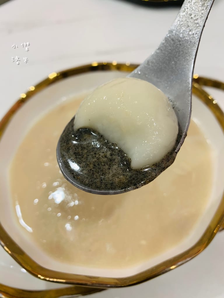 《美食》何家甜品鋪-公館汀州店｜ 好拍好吃的文青網美打卡甜品鋪 飄蔗香古制秘糖 冰的熱的都好吃 公館甜品推薦