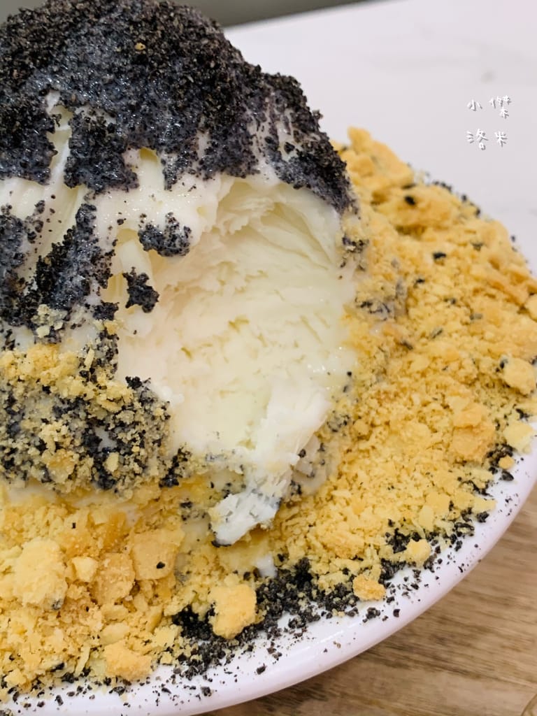 《美食》何家甜品鋪-公館汀州店｜ 好拍好吃的文青網美打卡甜品鋪 飄蔗香古制秘糖 冰的熱的都好吃 公館甜品推薦