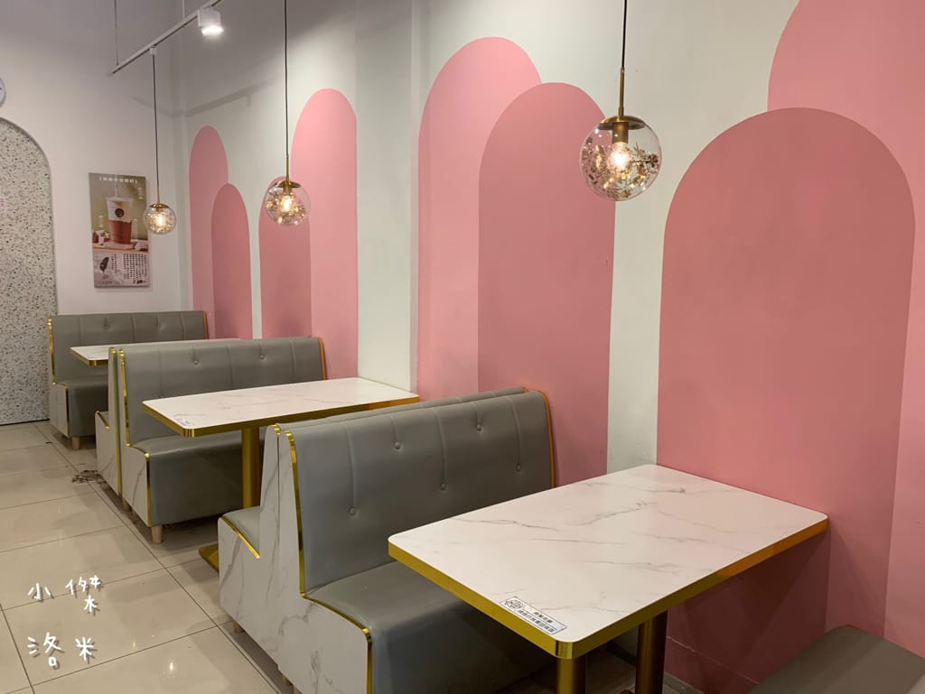 《美食》何家甜品鋪-公館汀州店｜ 好拍好吃的文青網美打卡甜品鋪 飄蔗香古制秘糖 冰的熱的都好吃 公館甜品推薦