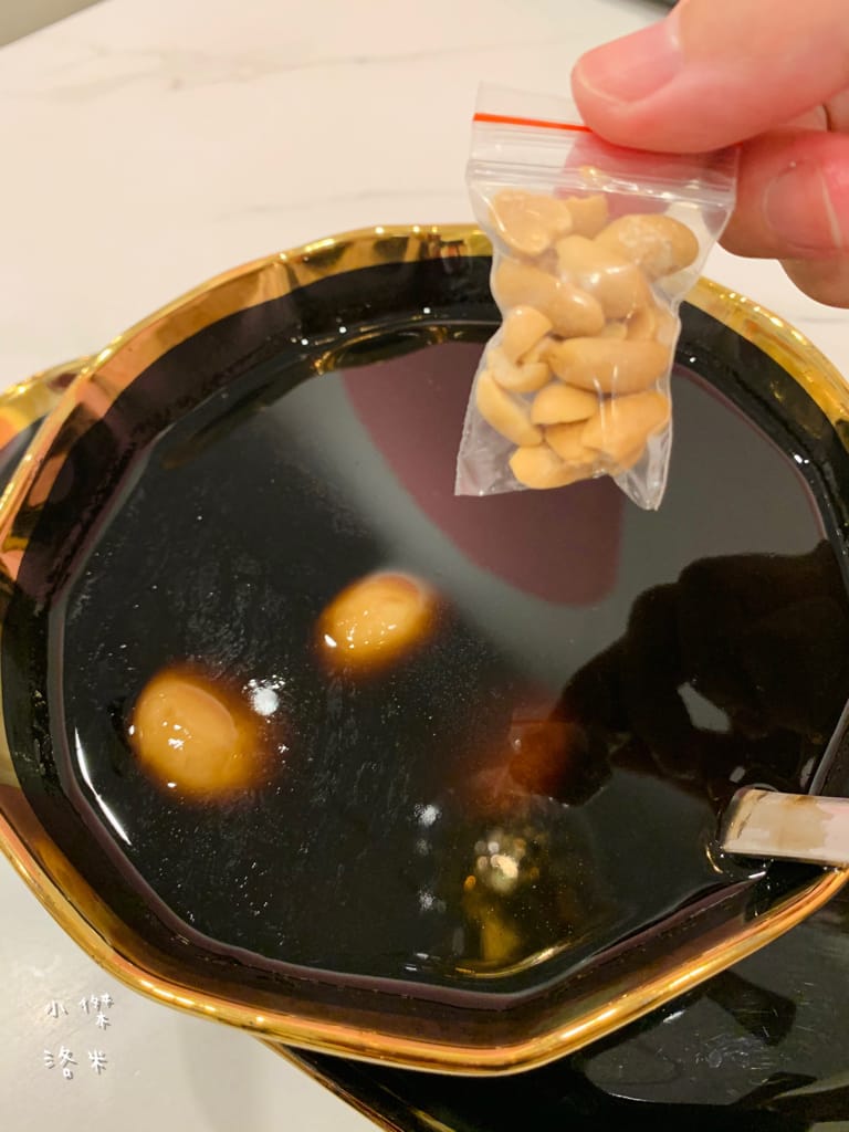 《美食》何家甜品鋪-公館汀州店｜ 好拍好吃的文青網美打卡甜品鋪 飄蔗香古制秘糖 冰的熱的都好吃 公館甜品推薦