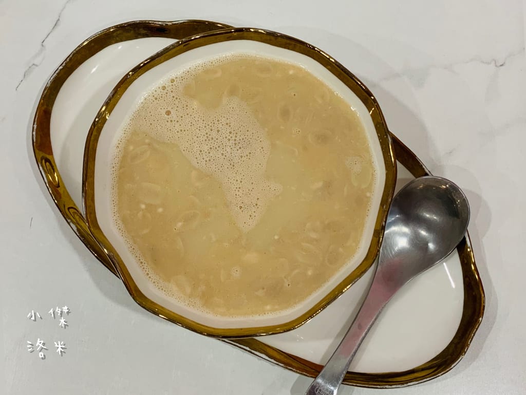 《美食》何家甜品鋪-公館汀州店｜ 好拍好吃的文青網美打卡甜品鋪 飄蔗香古制秘糖 冰的熱的都好吃 公館甜品推薦