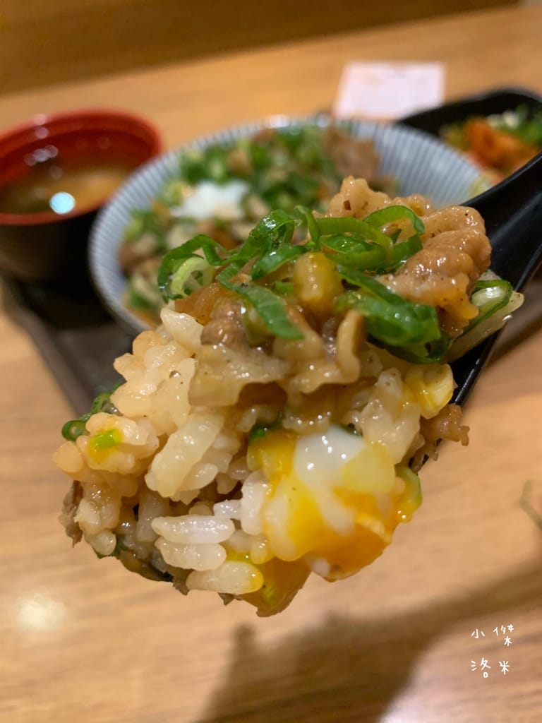 《美食》牛洞食堂-二訪｜經典款蔥香X復刻款熔岩起司 學生上班族的首選 高CP質丼飯 台電大樓站美食 公館美食 台北美食推薦