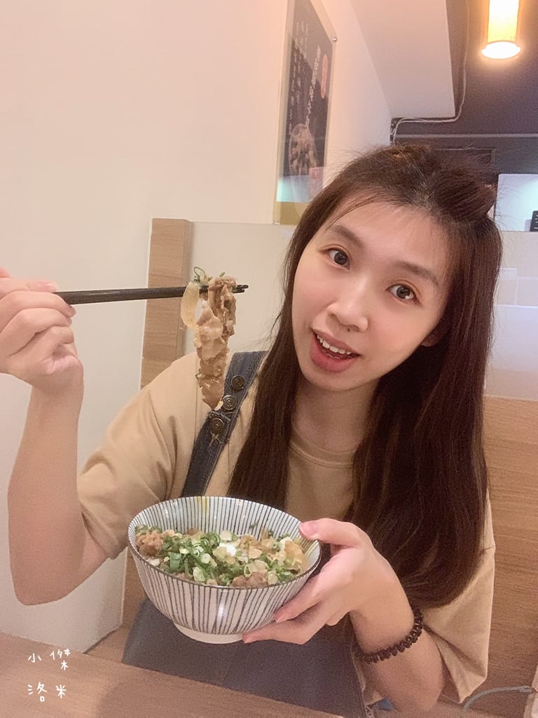 《美食》牛洞食堂-二訪｜經典款蔥香X復刻款熔岩起司 學生上班族的首選 高CP質丼飯 台電大樓站美食 公館美食 台北美食推薦