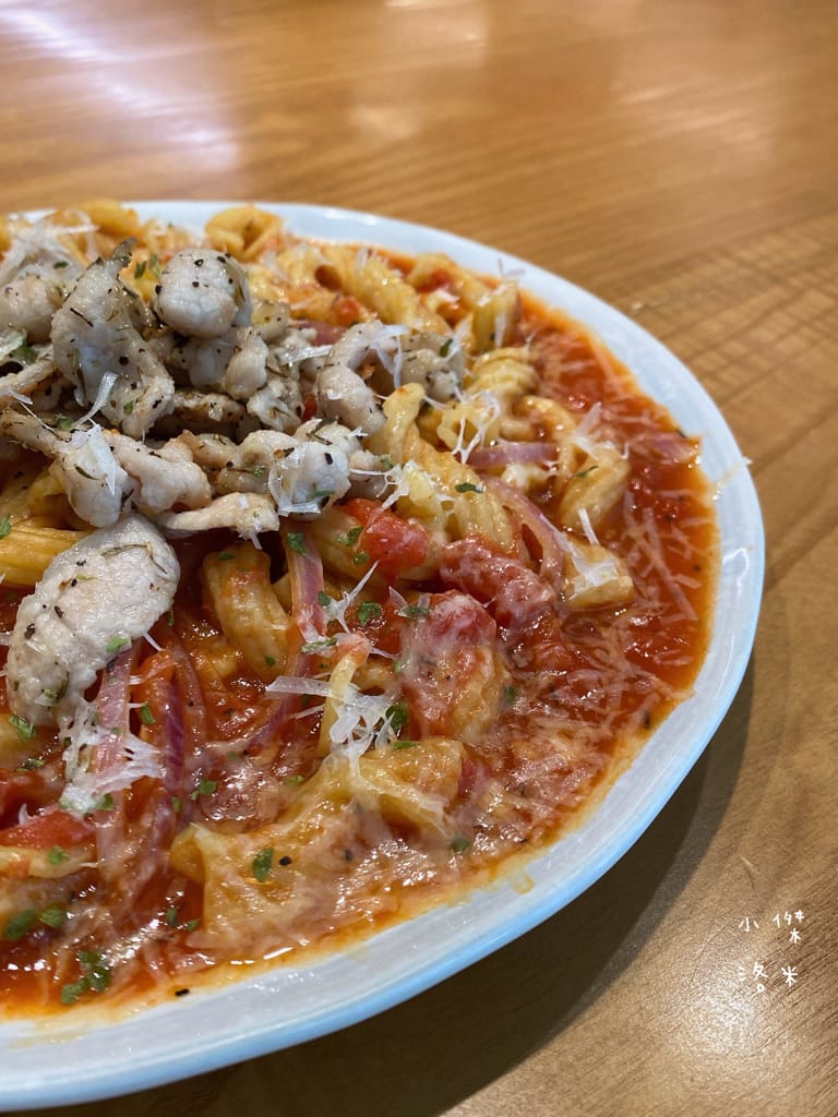 《美食》Compas Pasta House 康帕斯義麵屋｜手工義大利麵 自製手工醬料 新鮮現做食材 森林系清新網美店 寵物友善餐廳 東區美食推薦