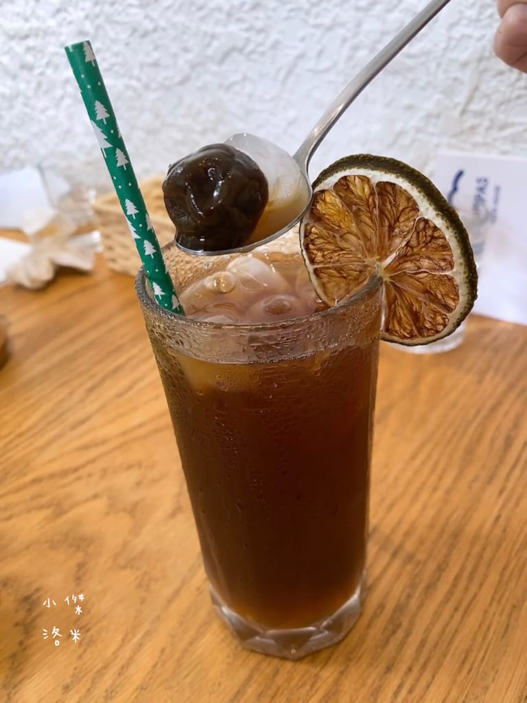 《美食》Compas Pasta House 康帕斯義麵屋｜手工義大利麵 自製手工醬料 新鮮現做食材 森林系清新網美店 寵物友善餐廳 東區美食推薦