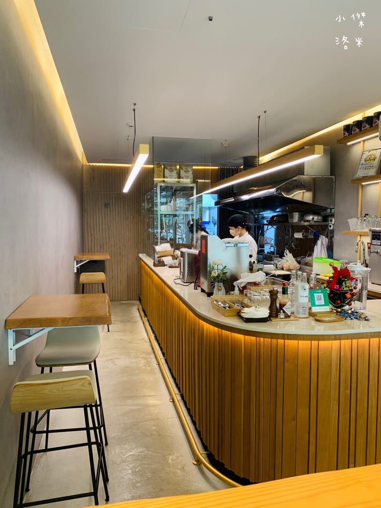 《美食》Compas Pasta House 康帕斯義麵屋｜手工義大利麵 自製手工醬料 新鮮現做食材 森林系清新網美店 寵物友善餐廳 東區美食推薦