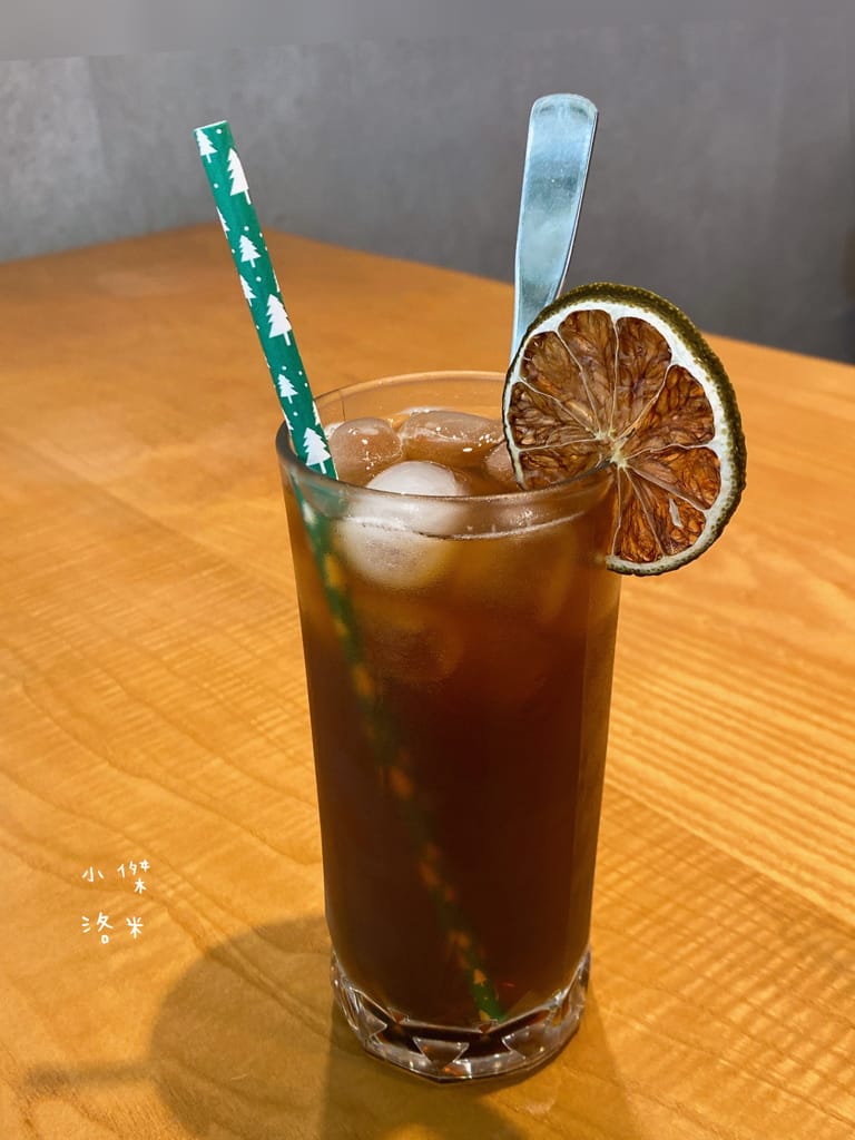 《美食》Compas Pasta House 康帕斯義麵屋｜手工義大利麵 自製手工醬料 新鮮現做食材 森林系清新網美店 寵物友善餐廳 東區美食推薦