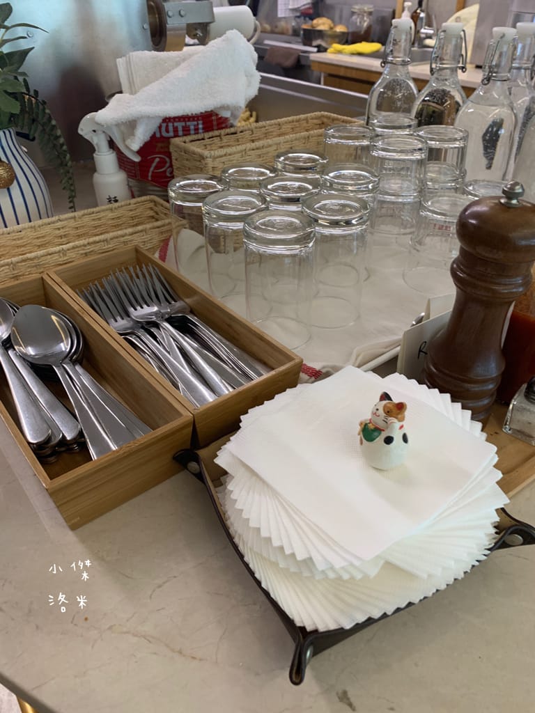 《美食》Compas Pasta House 康帕斯義麵屋｜手工義大利麵 自製手工醬料 新鮮現做食材 森林系清新網美店 寵物友善餐廳 東區美食推薦