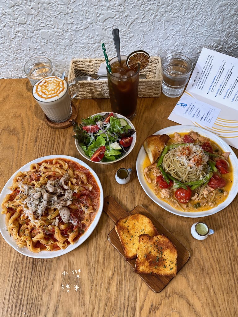 《美食》Compas Pasta House 康帕斯義麵屋｜手工義大利麵 自製手工醬料 新鮮現做食材 森林系清新網美店 寵物友善餐廳 東區美食推薦