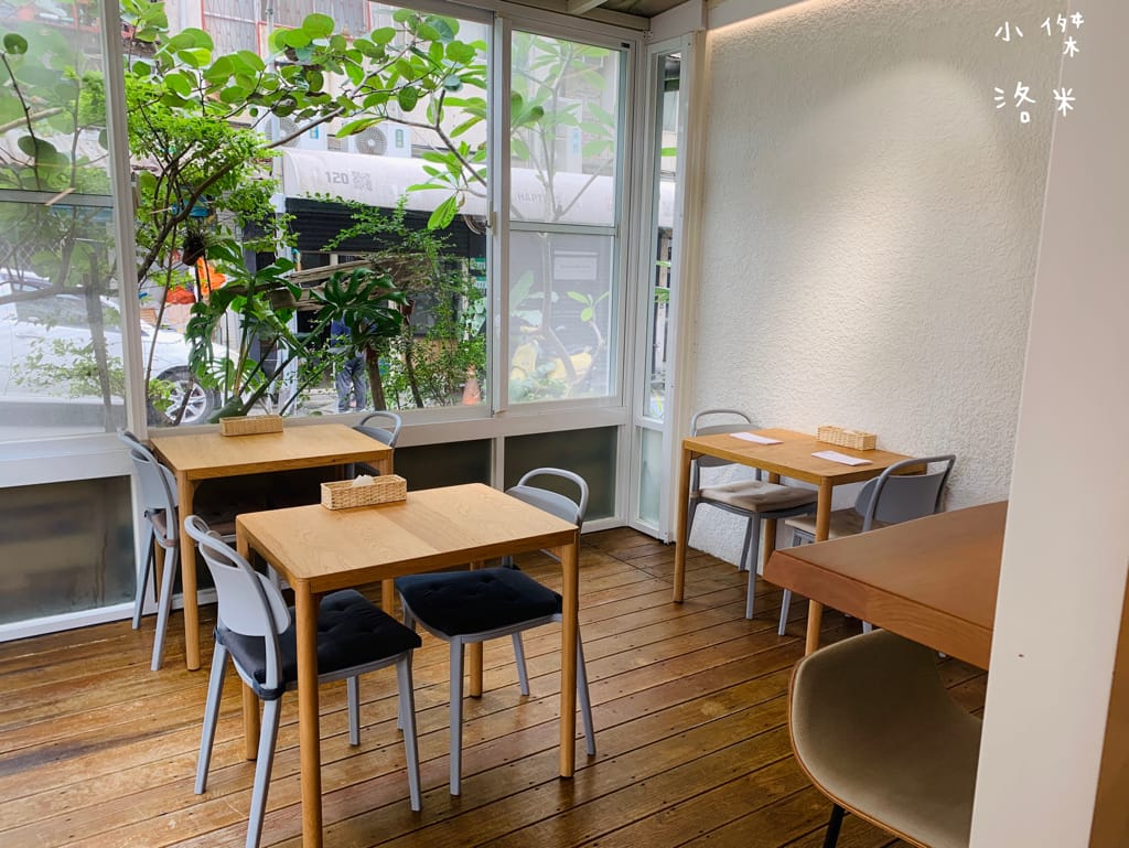 《美食》Compas Pasta House 康帕斯義麵屋｜手工義大利麵 自製手工醬料 新鮮現做食材 森林系清新網美店 寵物友善餐廳 東區美食推薦