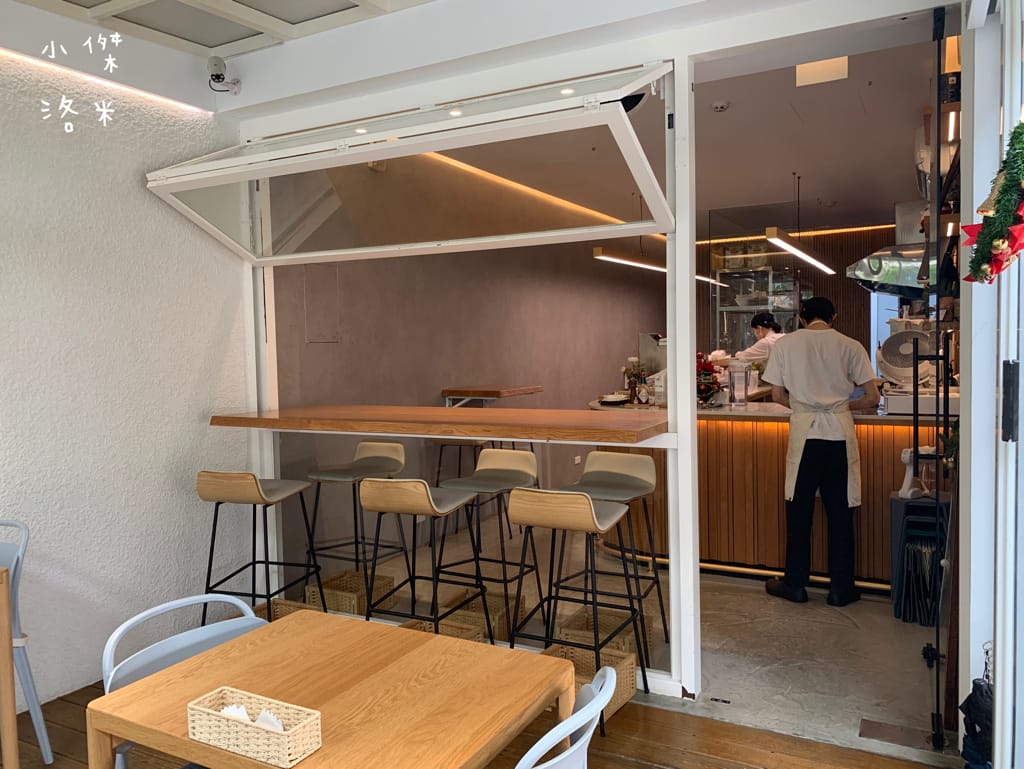 《美食》Compas Pasta House 康帕斯義麵屋｜手工義大利麵 自製手工醬料 新鮮現做食材 森林系清新網美店 寵物友善餐廳 東區美食推薦