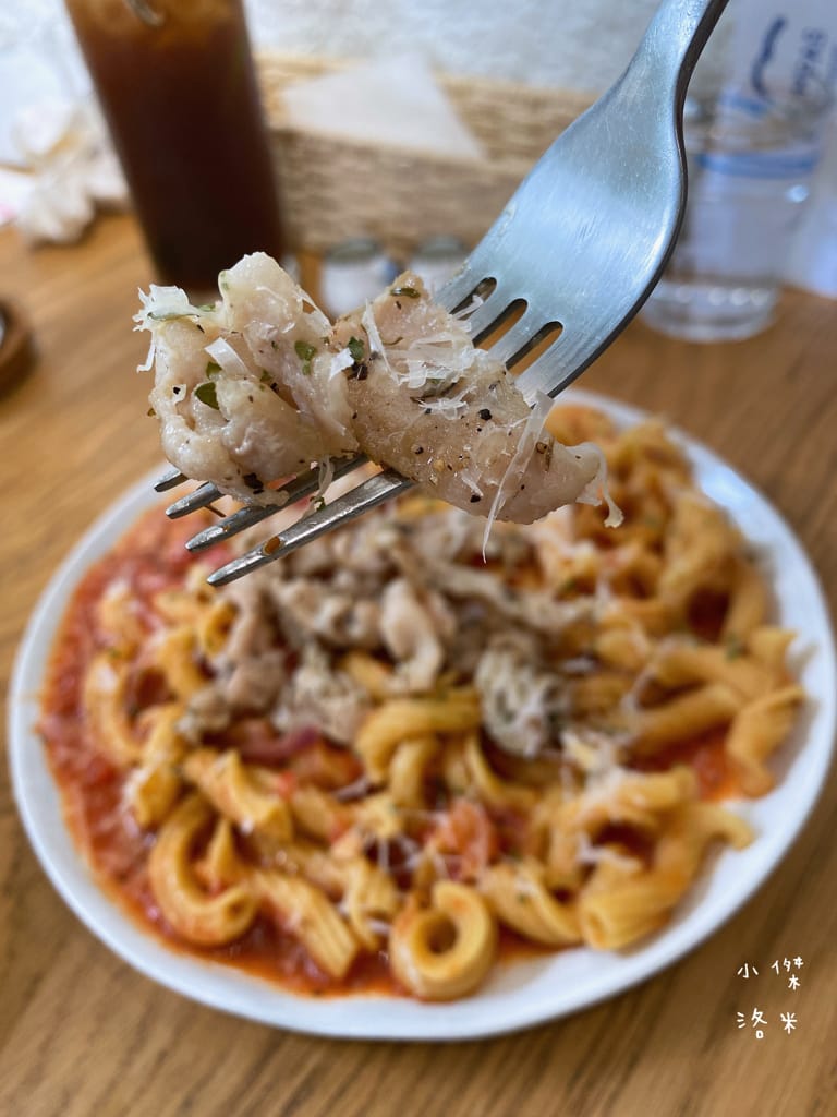《美食》Compas Pasta House 康帕斯義麵屋｜手工義大利麵 自製手工醬料 新鮮現做食材 森林系清新網美店 寵物友善餐廳 東區美食推薦