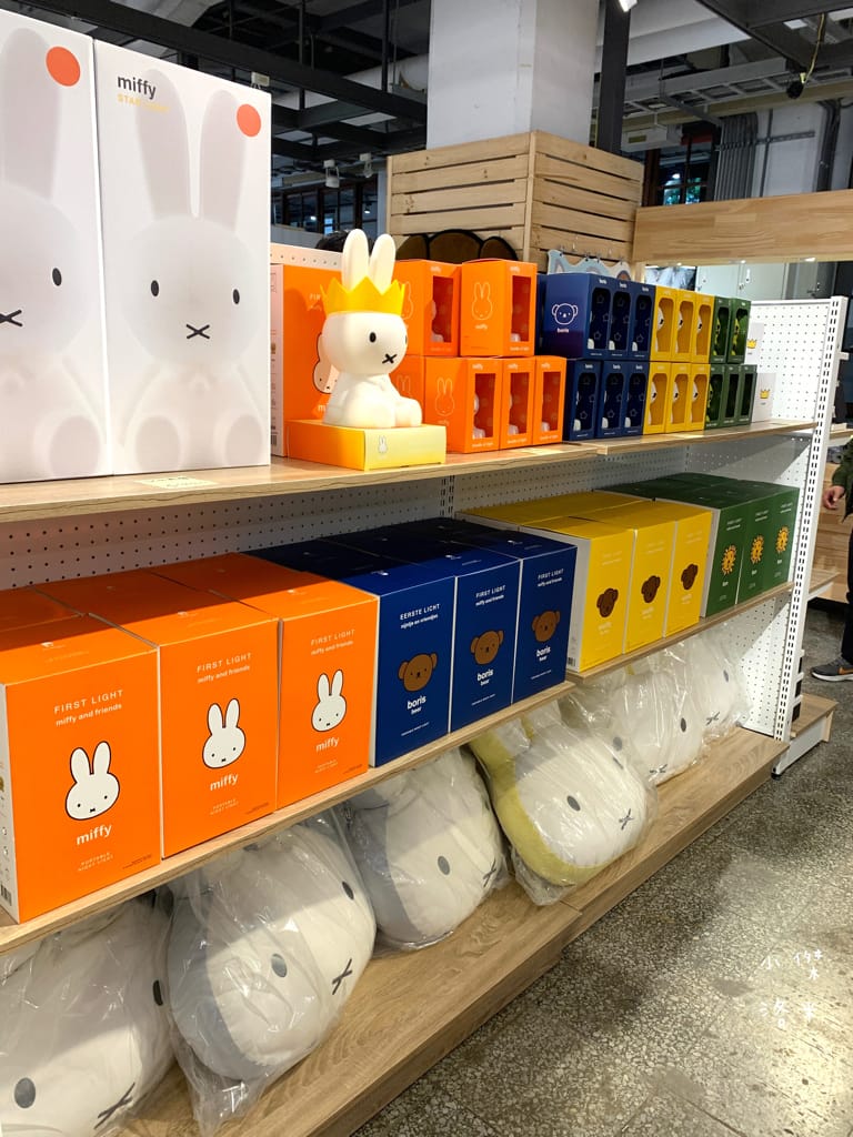 《展覽》玩玩兔米飛創意展｜台北松菸2023 全球首場米飛兔X台灣設計 上百隻米飛藝術造型首次亮相 米飛兔年節禮盒熱銷中