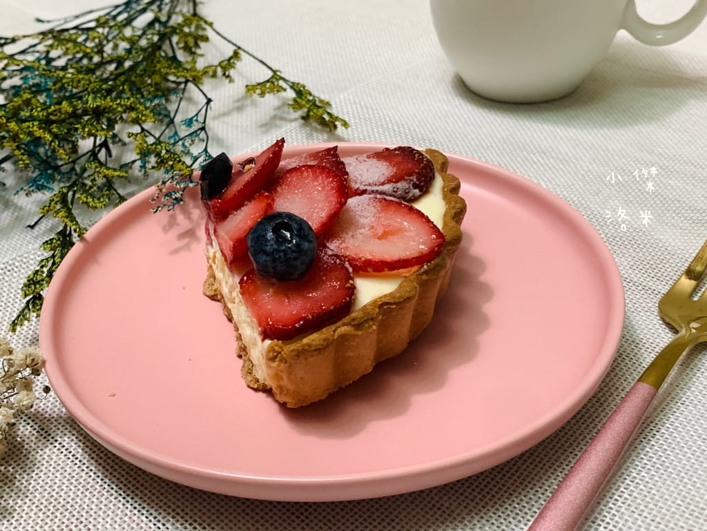 《宅配美食》里歐派｜綜合水果派/草莓乳酪派/法式檸檬派/芋泥乳酪派等人氣甜點 酸甜好吃 奶香濃郁不膩口 宅配甜點推薦