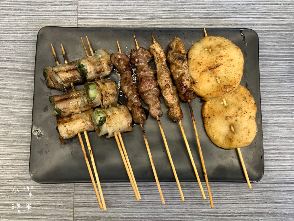 《美食》伙房燒烤-台北創始店｜台北平價串燒/炸物15元起 宵夜小酌好去處 大直深夜食堂美食推薦 捷運美食推薦 學生族小資族宵夜首選