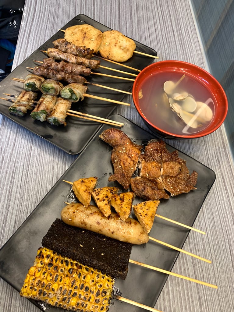 《美食》伙房燒烤-台北創始店｜台北平價串燒/炸物15元起 宵夜小酌好去處 大直深夜食堂美食推薦 捷運美食推薦 學生族小資族宵夜首選